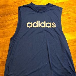 Adidas tank size L